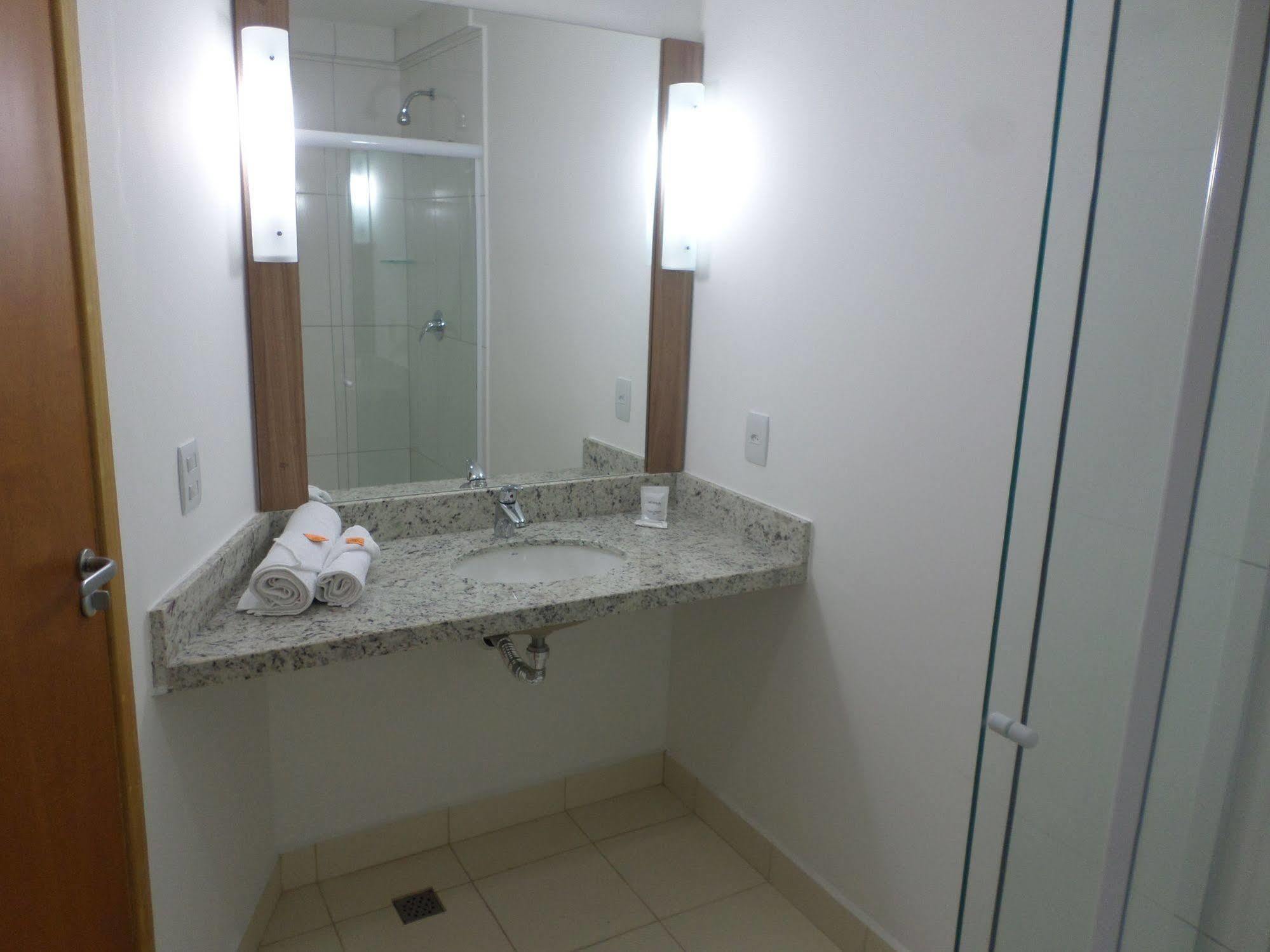 Hotel Malibu Inn Campinas  Exteriör bild